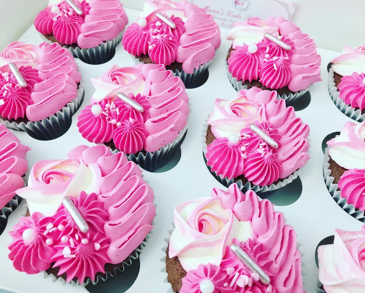 marias_cake's tweet photo. Catching up of some uploads ... been a bit busy with orders 

#mariascakeboutique #buttercreamcakes #dripcakes #essexcakemaker #essexcakes #londoncakemaker #londoncakes #customcakes #bespokecakes #cakesforalloccasions https://t.co/UHFRT4pJ3u