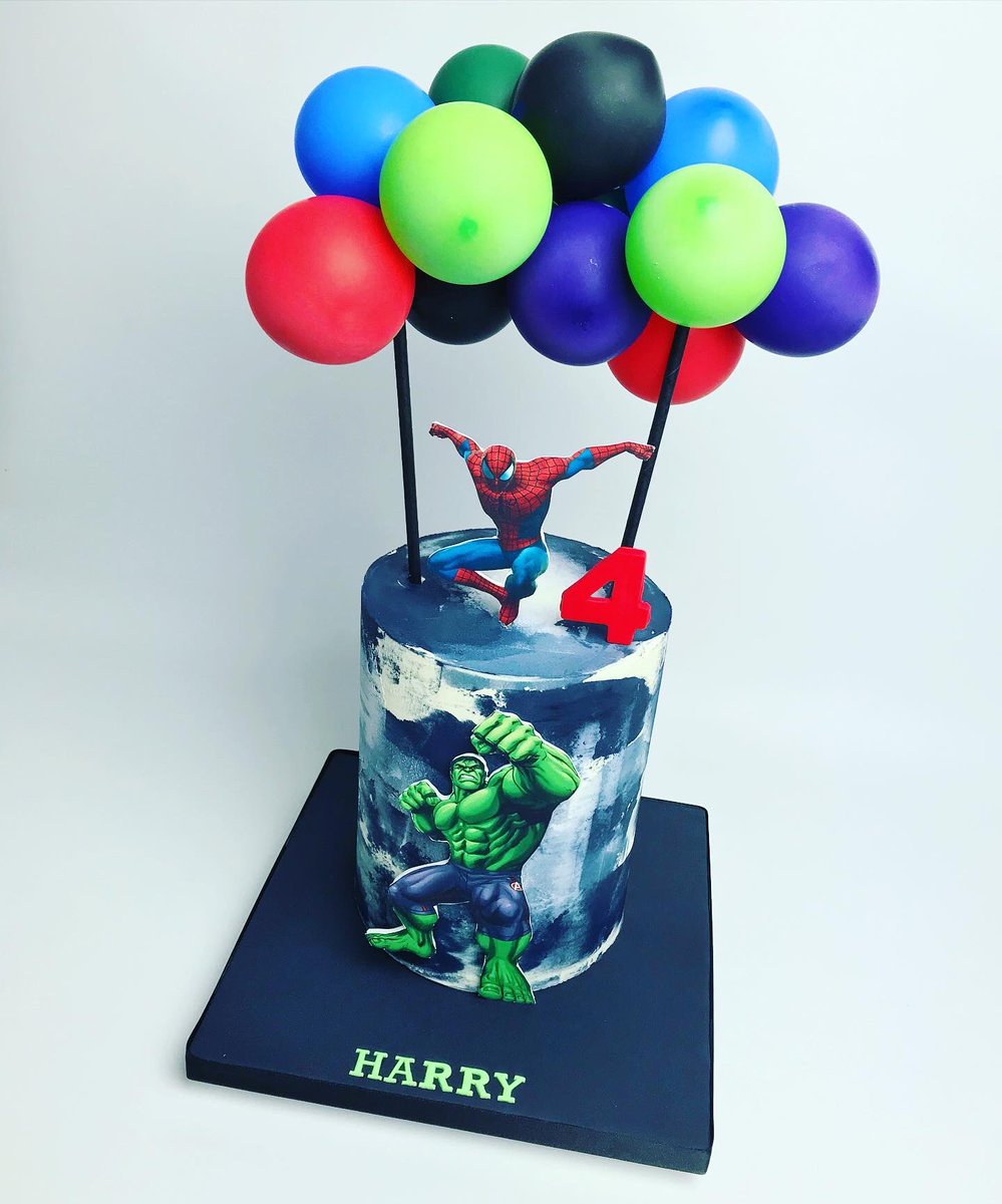 marias_cake's tweet photo. A couple more of my recent orders completed 💕

#mariascakeboutique #buttercreamcakes #miniballoongarland #essexcakemaker #essexcakes #londoncakemaker #londoncakes #customcakes #bespokecakes #cakesforalloccasions https://t.co/O6pGrNNCos