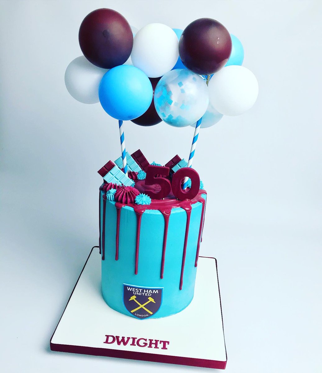 marias_cake's tweet photo. Loving these two 😍🥰

#mariascakeboutique #dripcakes #buttercreamcakes #miniballoongarland #essexcakemaker #essexcakes #londoncakemaker #londoncakes #customcakes #bespokecakes #cakesforalloccasions https://t.co/BFXhtUTUso