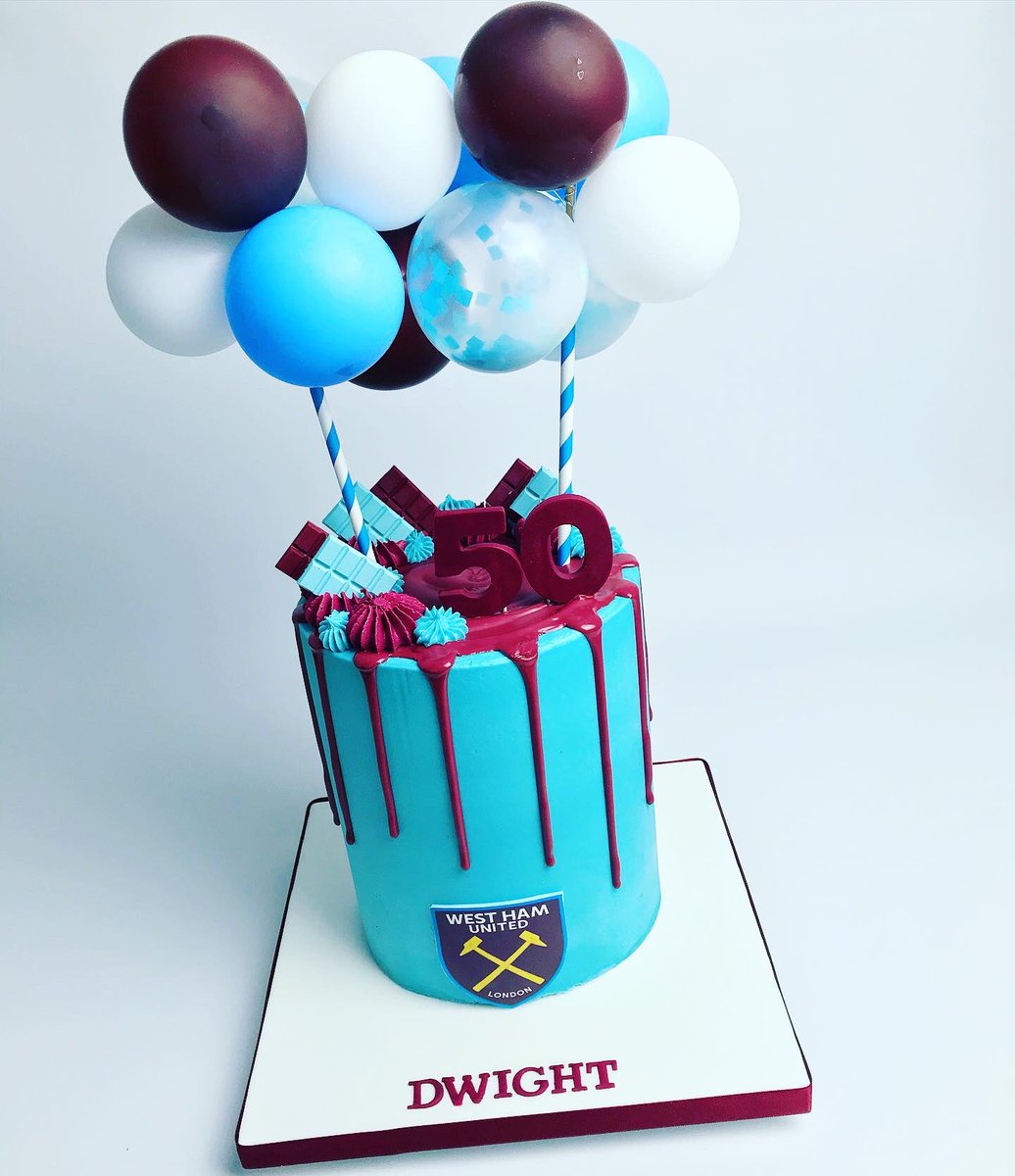 marias_cake's tweet photo. Loving these two 😍🥰

#mariascakeboutique #dripcakes #buttercreamcakes #miniballoongarland #essexcakemaker #essexcakes #londoncakemaker #londoncakes #customcakes #bespokecakes #cakesforalloccasions https://t.co/BFXhtUTUso