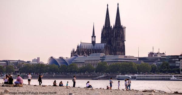 koeln_de's tweet photo. Miljö, Martin Rütter, Soul in the Air, Flohmärkte und mehr: Wir sagen Euch, was ihr am #Sonntag in #Köln unternehmen könnt! 😃 https://t.co/m0FZJQwfRR #toptipps #wochenende #köllefornia https://t.co/hQST3PFLZY
