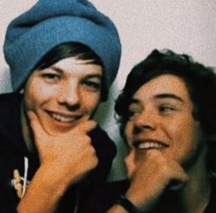 _OneAddition91's tweet photo. You can’t tell me they aren’t in love with eachother. 🥺❤️
#LarryStylinson
#LarryIsReal
#LarryFriendship
@Louis_Tomlinson
@Harry_Styles https://t.co/XBgUkXprrI