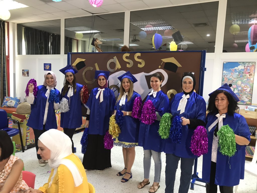 Darineyassine's tweet photo. Congratulations π our lovely students. U finally did it despite all the obstacles that we faced. Super proud of you our future leaders π₯° #KG3βCβ #Virtual_Graduation π π@MaryamBaghdadi_ @tbaassiri @Hhhsinfo @TawilNoor @DaraziFarah https://t.co/3Q73bnocQ4