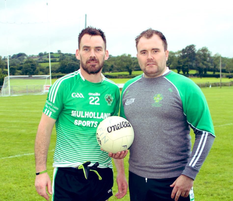 AughlisnafinGAC's tweet photo. Many thanks to Ben Willoughby for sponsoring our match ball for the Teconnaught game. With team captain Donagh Steele. 

#SupportingOurClubs https://t.co/5TdeYfUOiz