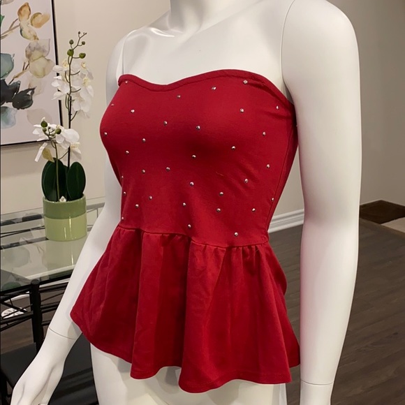 Sillyg70's tweet photo. So good I had to share! Check out all the items I'm loving on @Poshmarkapp #poshmark #fashion #style #shopmycloset #dynamite #lululemonathletica #americaneagleoutfitters: https://t.co/X0DDcPlSRa https://t.co/mdy4P1lQBv