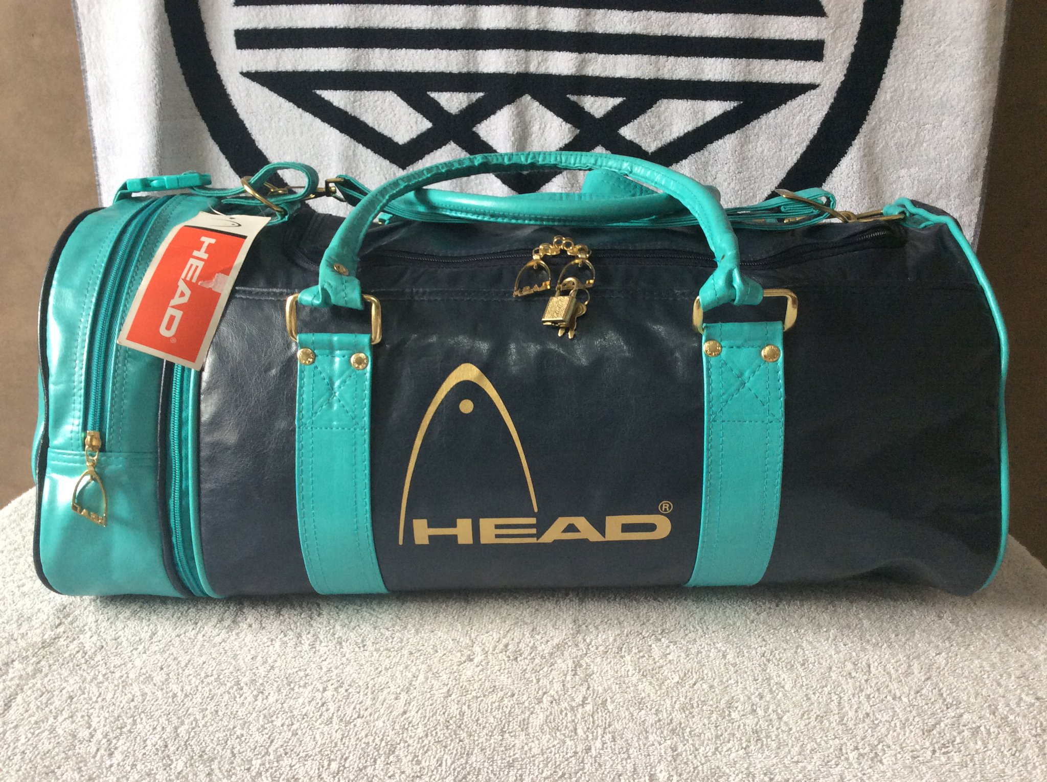 Head holdall sales bag