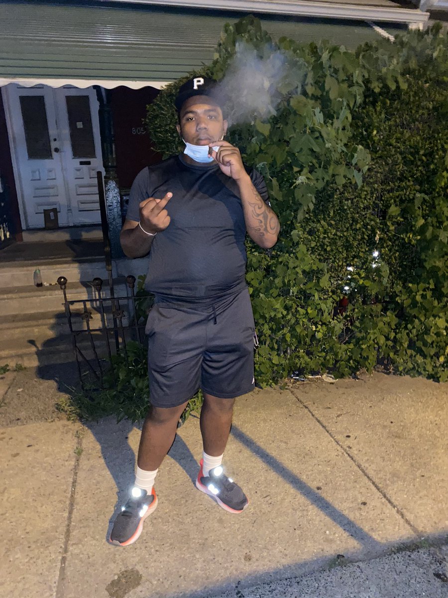 tay38st's tweet photo. fuck them niggas that’s against us https://t.co/GxheX8qI3D
