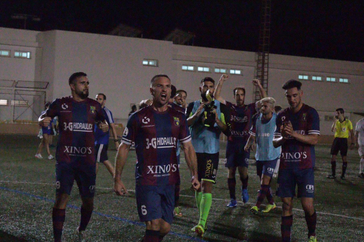 udpoblense's tweet photo. Bon dia aficionats, ESTEIM A LA FINAL DEL PLAY-OFF A 2b

Ja hi ha ganes, però primer han de jugar el @cdibizaip VS @RCD_Mallorca B
#VolemPujar🔴🔵⚽️ https://t.co/lRFs4XVfNa