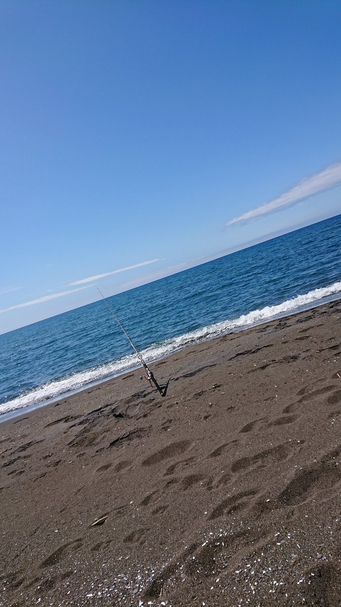 EvolutionMero's tweet photo. 日中の短時間釣行🎣

ボウズ…😅 https://t.co/7y94TcUQ2Z