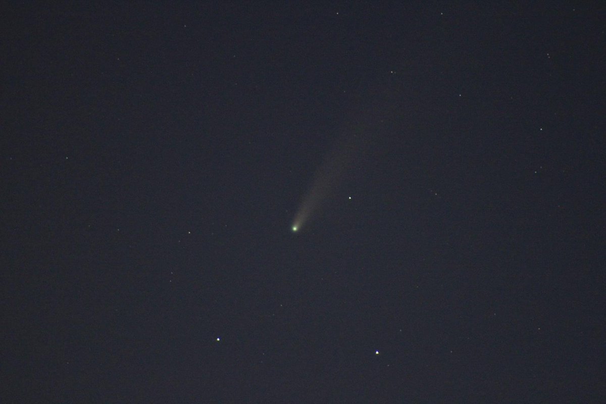 junedatol_'s tweet photo. Comet Neowise 2020; this will not be seen again for another 6k+ years. https://t.co/aIBU5AujIa