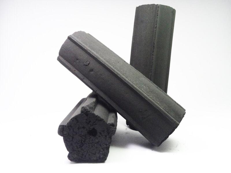 MamadouSowICRC's tweet photo. If you don't have faith in #Africa and hope for its future, it's because you have't interacted with its youth.

Four students from Senegal (Thierno S.N. Sy, Ibrahima Ndong, François Sagna &amp; Alpha Diallo) created a bio-charcoal from agricultural residues &amp; household garbage.👇🏿 https://t.co/Oz7jfutpIp