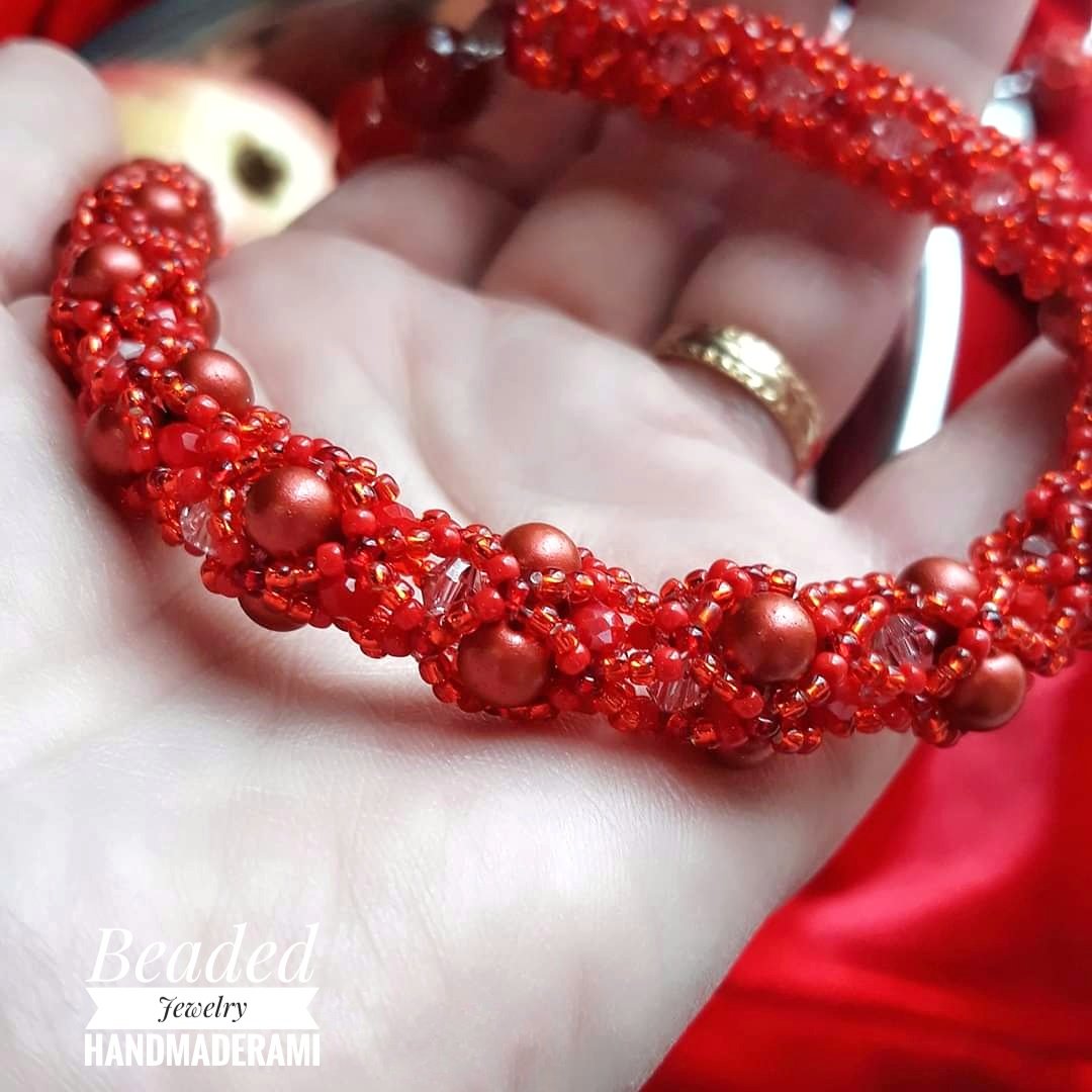 HandmadebyRami's tweet photo. https://t.co/JU4yrdjKS1 via @Etsy 
#summer #offers #discountoffer #handmade #handmadejewellery #jewelrydesign https://t.co/40tyT1IHnJ