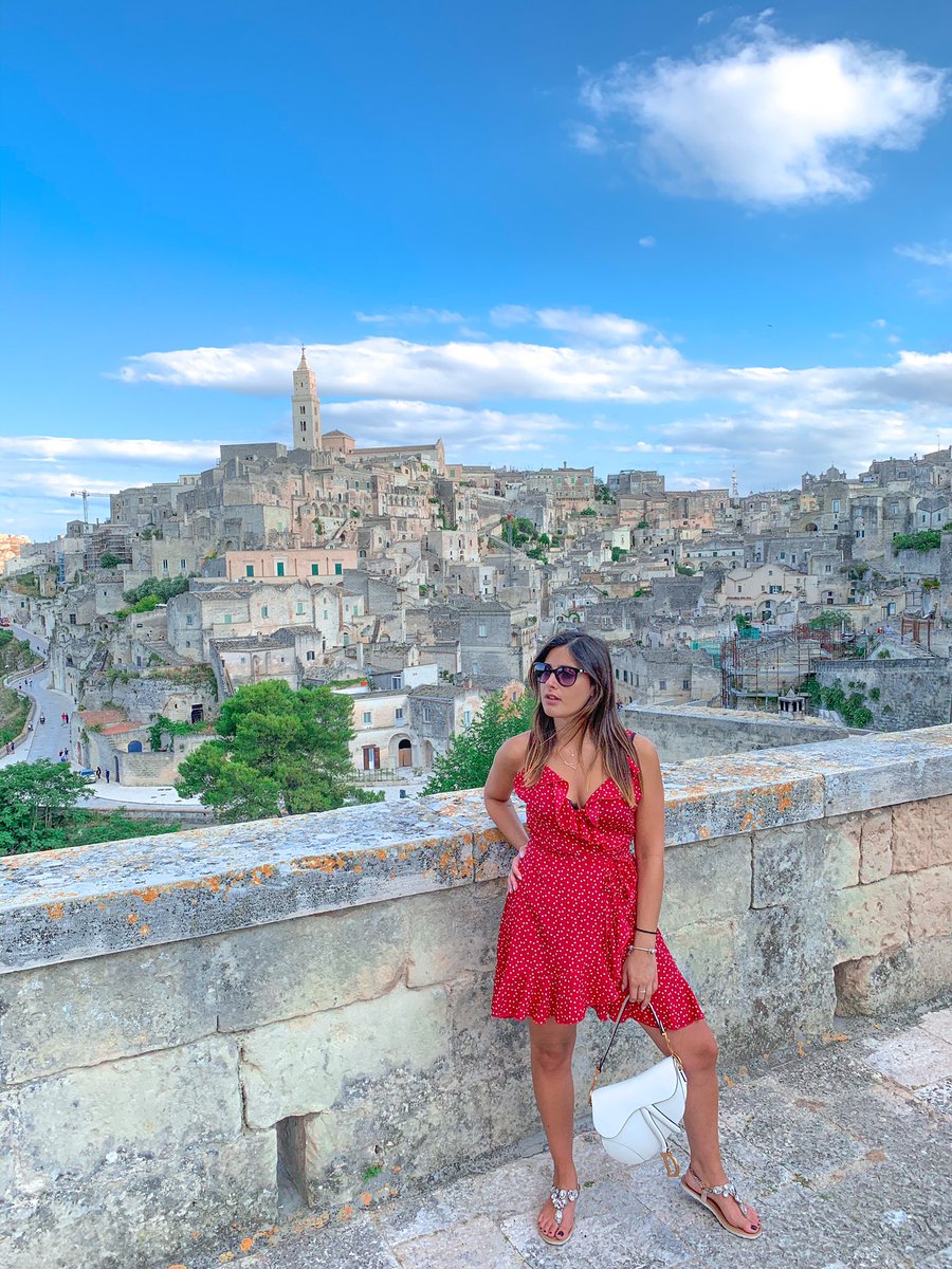 𝒞𝒾𝒶𝑜 𝑀𝒶𝓉𝑒𝓇𝒶 ❤️

#laborsadimartina #prettyliiitleinspo #igersmatera #sassidimatera #igersbasilicata #igersitalia #matera #matera2019 #materainside #materasassi #volgomatera #vivomatera  #travelblogger #yallersitalia #igitalia #yallersbasilicata #basilicatadascoprire