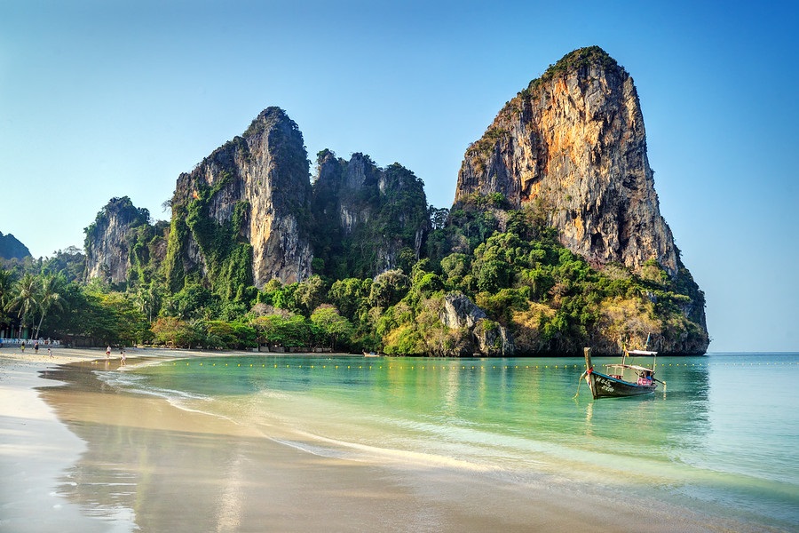 bouthaique's tweet photo. 🌴Beach of the Day: Railay, Krabi
#ExploreMore #Krabi #LoveThailand #travelsafe https://t.co/xGW23xU0bz