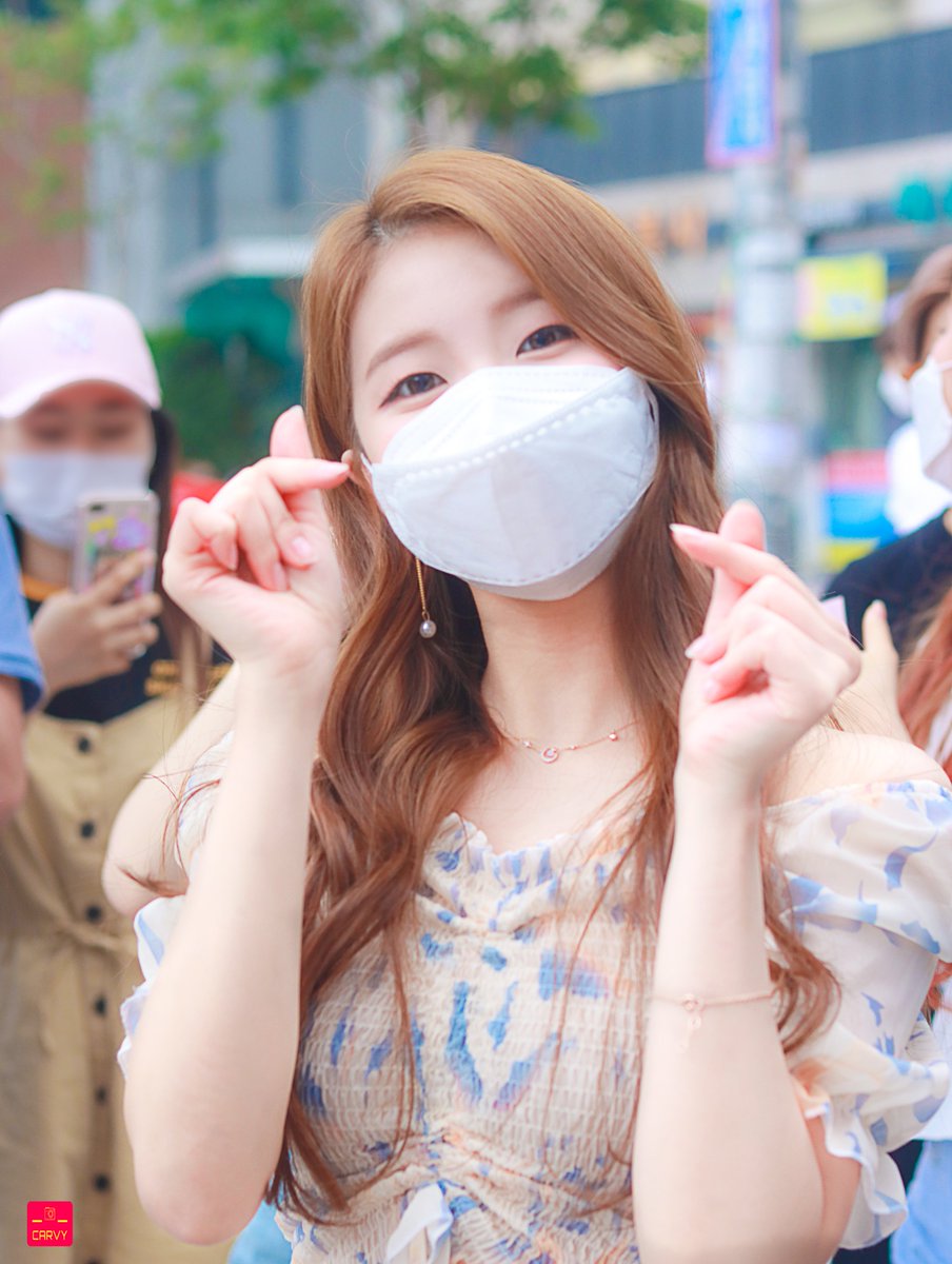 Saturday_Carvy's tweet photo. 200718 세러데이 2주년 민서

얼마 만인지.. 😭

#Saturday #세러데이 #민서 #Minseo  
@saturday718 https://t.co/CnLJdf0MpS