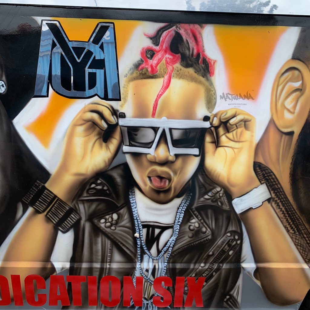 MatwanaCulture's tweet photo. Art Attack : @lilchuckee airbrush portrait by #FastaMan
#Matatu #LongLiveTheMatatuCulture
#MatwanaMatatuCulture https://t.co/1yiz4DS0Ne https://t.co/2Oi3TYon2U
