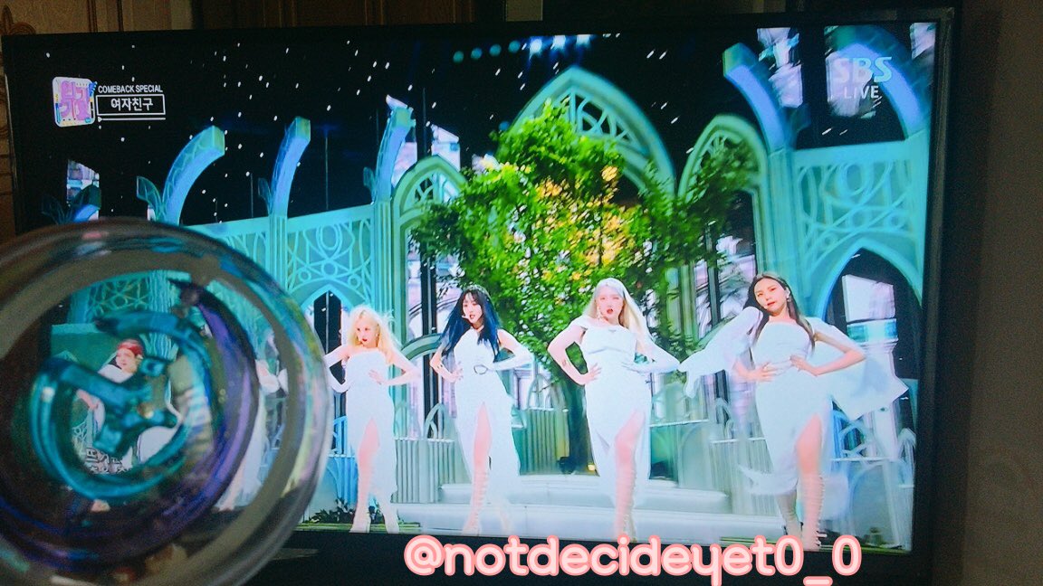 notdecideyet0_0's tweet photo. #Apple #애플같은 #여자친구 #GFRIEND #응원은_힘차게 #0719 #인기가요 https://t.co/Abcyf2Vv48