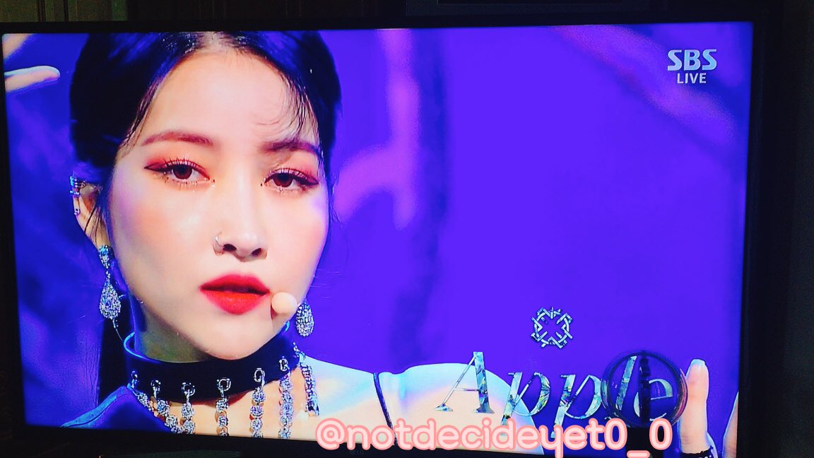 notdecideyet0_0's tweet photo. #Apple #애플같은 #여자친구 #GFRIEND #응원은_힘차게 #0719 #인기가요 https://t.co/Abcyf2Vv48