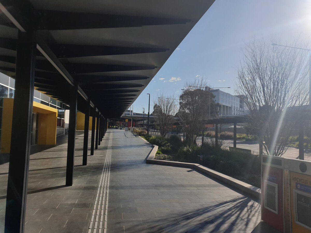 2/ Tullamarine is empty. There appears to be about four flights scheduled for departure from this terminal for the rest of the day, including mine. Cue socially distanced check in.