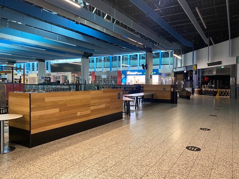 2/ Tullamarine is empty. There appears to be about four flights scheduled for departure from this terminal for the rest of the day, including mine. Cue socially distanced check in.