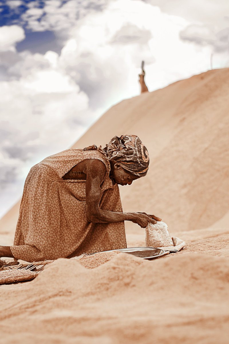 Ariostories's tweet photo. So me and my crew visited the Ebonyi state Rice Mill for some documentaries and the experience was really heartbreaking as you can see the women sieving out from a disposed rice dust just to find something to eat...
#entanglements https://t.co/JbfrqbkeAd