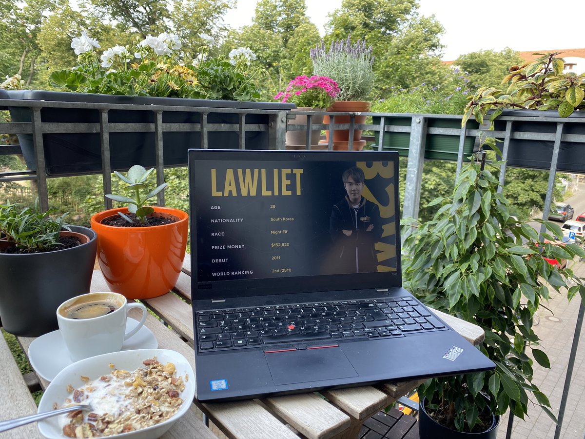 Here's how I watch WGL <a href="/Back2Warcraft/">Back2Warcraft</a>