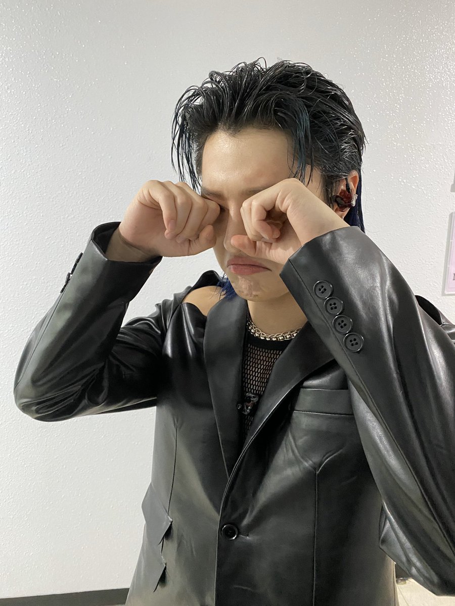 조우즈 tweet media