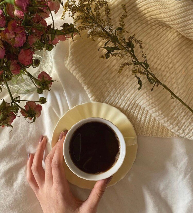 ll_mem5's tweet photo. - اللهم صباح تتنفّس فيه كل أمنياتنا💕🕊. https://t.co/J8eGq51c6g