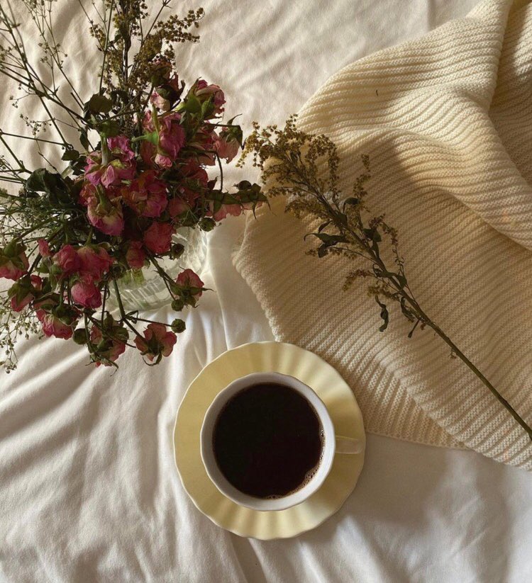 ll_mem5's tweet photo. - اللهم صباح تتنفّس فيه كل أمنياتنا💕🕊. https://t.co/J8eGq51c6g