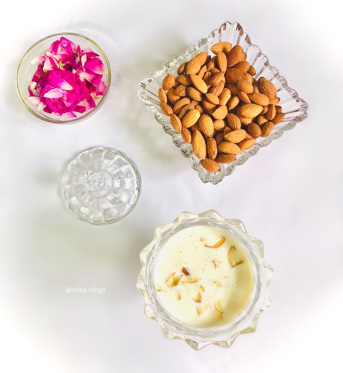 shmsnisa6's tweet photo. Almond milk dessert (Badam milk kheer) #DESSERT #sosweet #tasteofmagic #homemade #milk #almondmilk #almond #tasty #soyumm https://t.co/29kNSGKREb