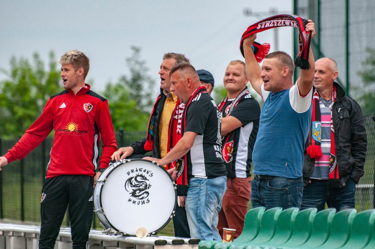 PodkarpackaPN's tweet photo. @jarekkaniewski_ @PodkarpackiZPN @GalaktycznyFut1 @FutMal_pl @PZPNGrassroots https://t.co/176toG88q6