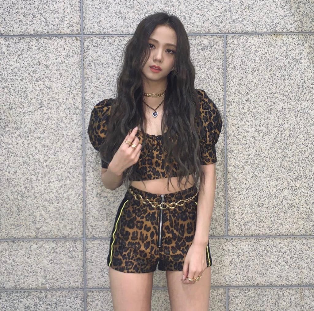 baebaeasya's tweet photo. доброе утро мам

#jisoo #blackpink https://t.co/Y9HavoDiK5