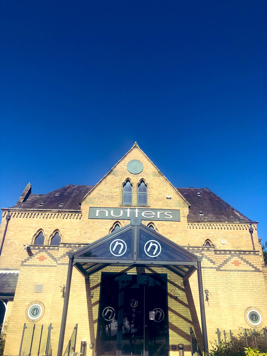 The sun is out 
The sky is blue 
Yorkies are in 
Beef about to go in 
<a href="/ChampagneGardet/">Champagne Gardet</a> chilled to perfection 
Social distancing in FULL operation 
What’s not to like about #SundayLunch <a href="/NuttersOfficial/">Nutters Restaurant</a>