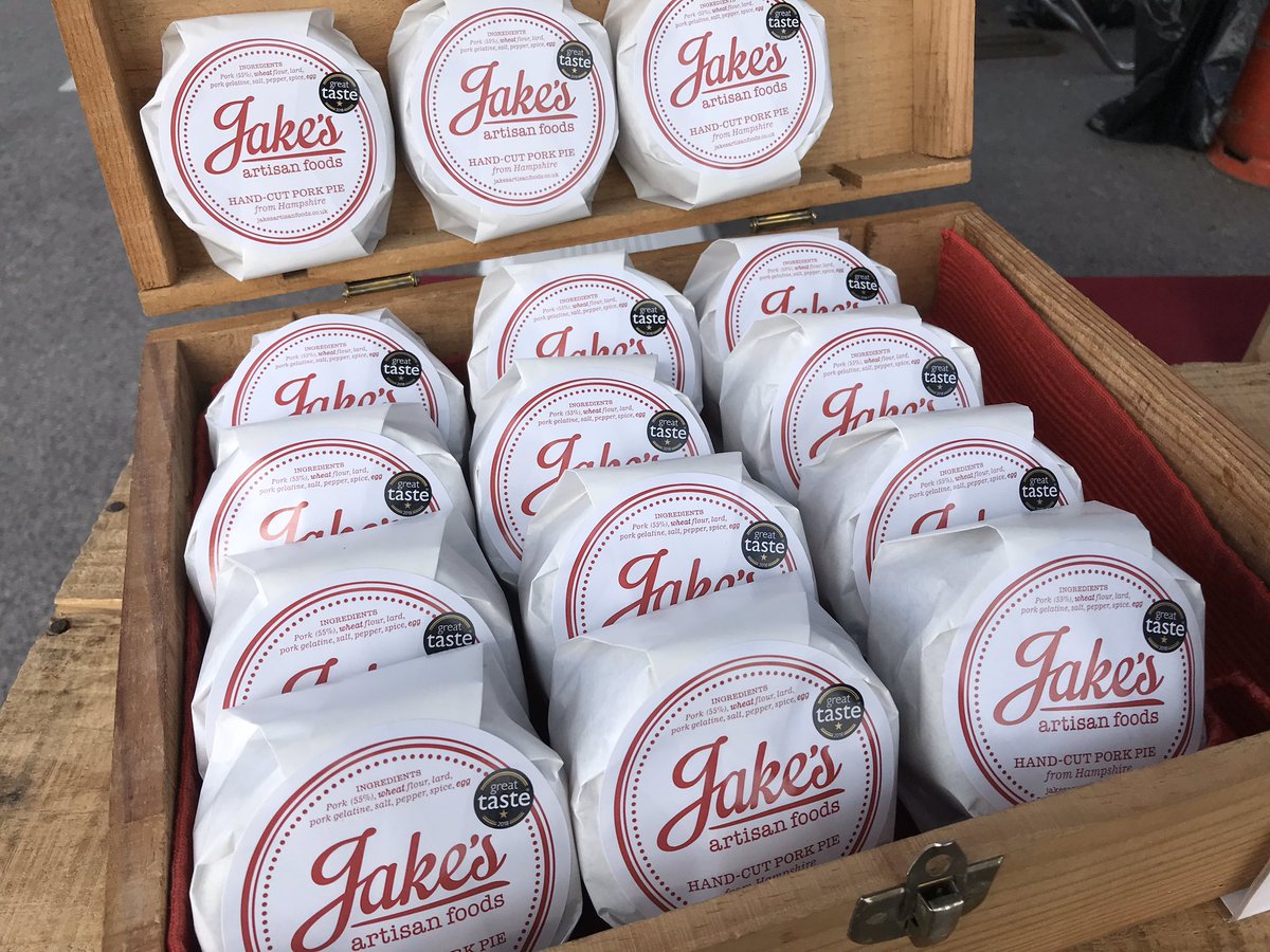 SWSFarmMarkets's tweet photo. The producers are ready to trade at #Milford this morning. We have a new producer too, a big welcome to @jake_hampshire Come down and try some delicious pork pies! #FarmersMarket #Sundaygrub #Surreyfood #Surreylife https://t.co/9YSx1GkxJm