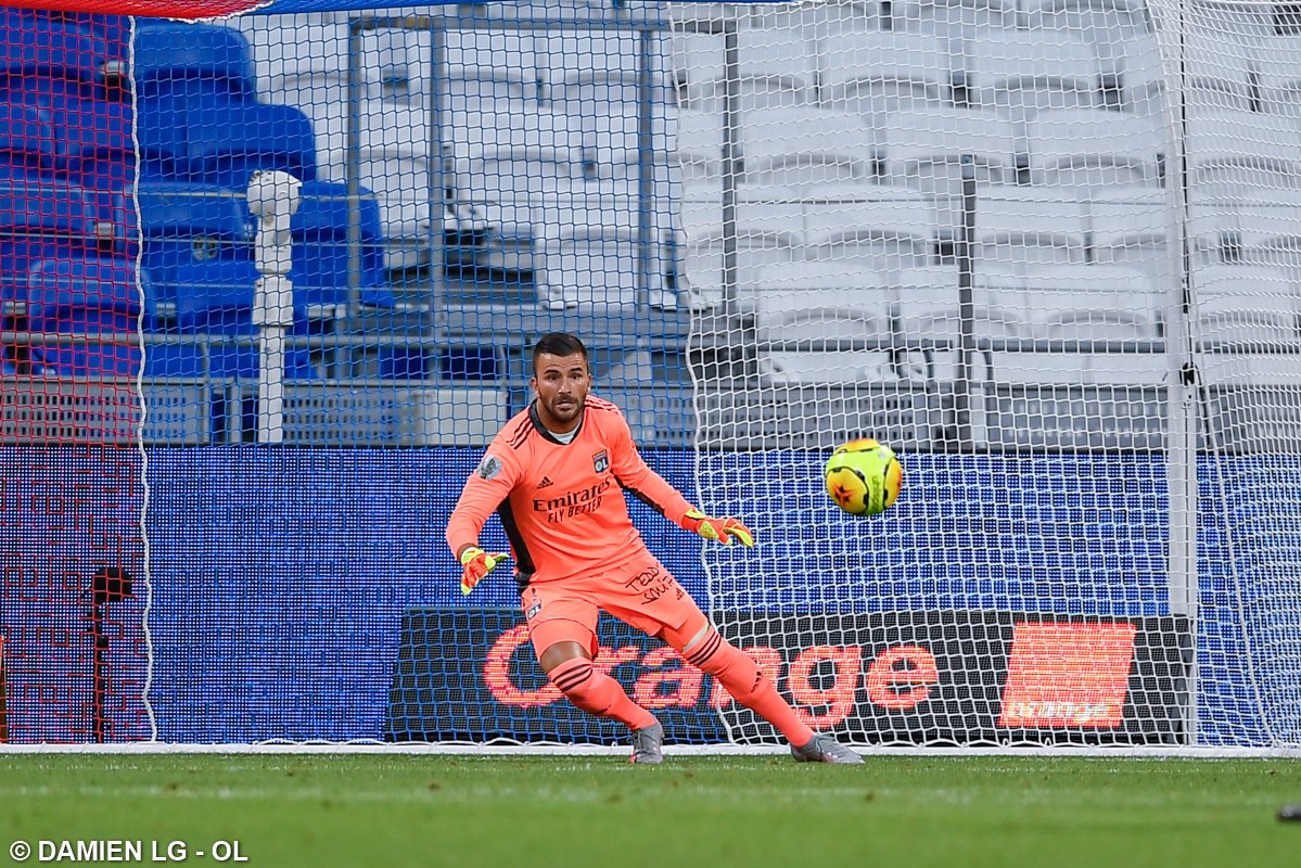 OL's tweet photo. 📸 #OLCEL 2-1 en photos !
👉 https://t.co/HtzHJnpY04 https://t.co/xsaxRv04Pp