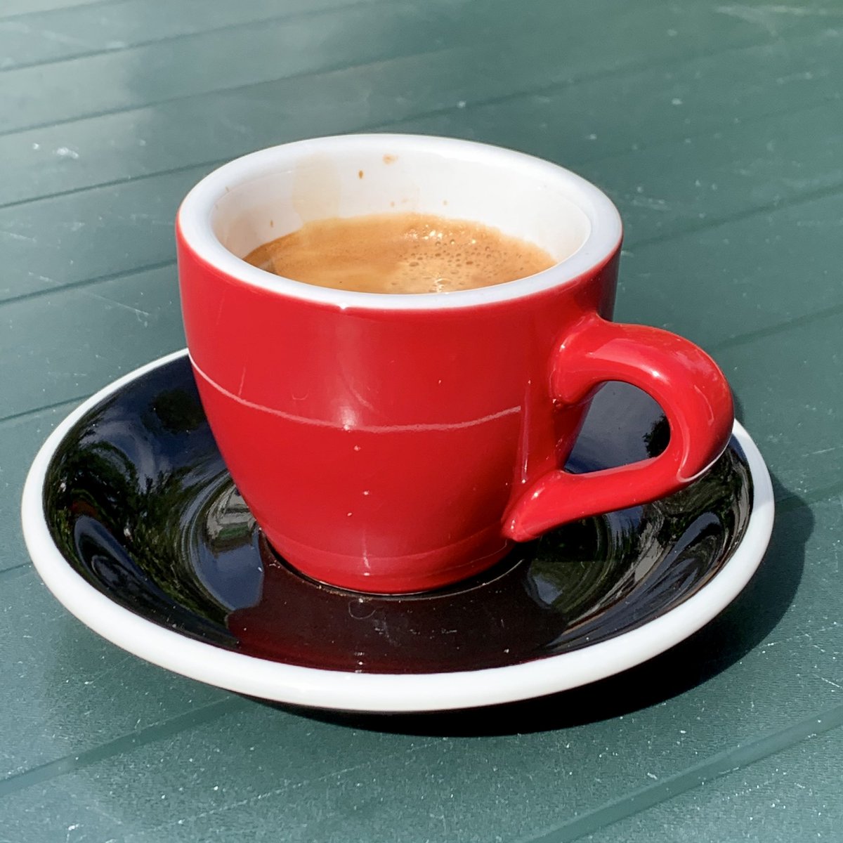 Puntje's tweet photo. Servies ideetje voor op @hbscraeyenhout, @vmhbsc ? https://t.co/qZmJc8fTt3