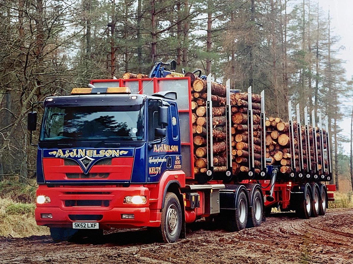 Comm_Motor's tweet photo. From Instagram: From the archives - according to the DVLA this 2003 Foden Alpha was only on the road for 4 years. #fromthearchives #commercialmotor #truck #trucks #trucksofinstagram #classictruck #foden #fodenalpha #logging #timbertruck https://t.co/wdcKLbkqnQ 👈 Follow our 'gram https://t.co/pMV1M1sRtO