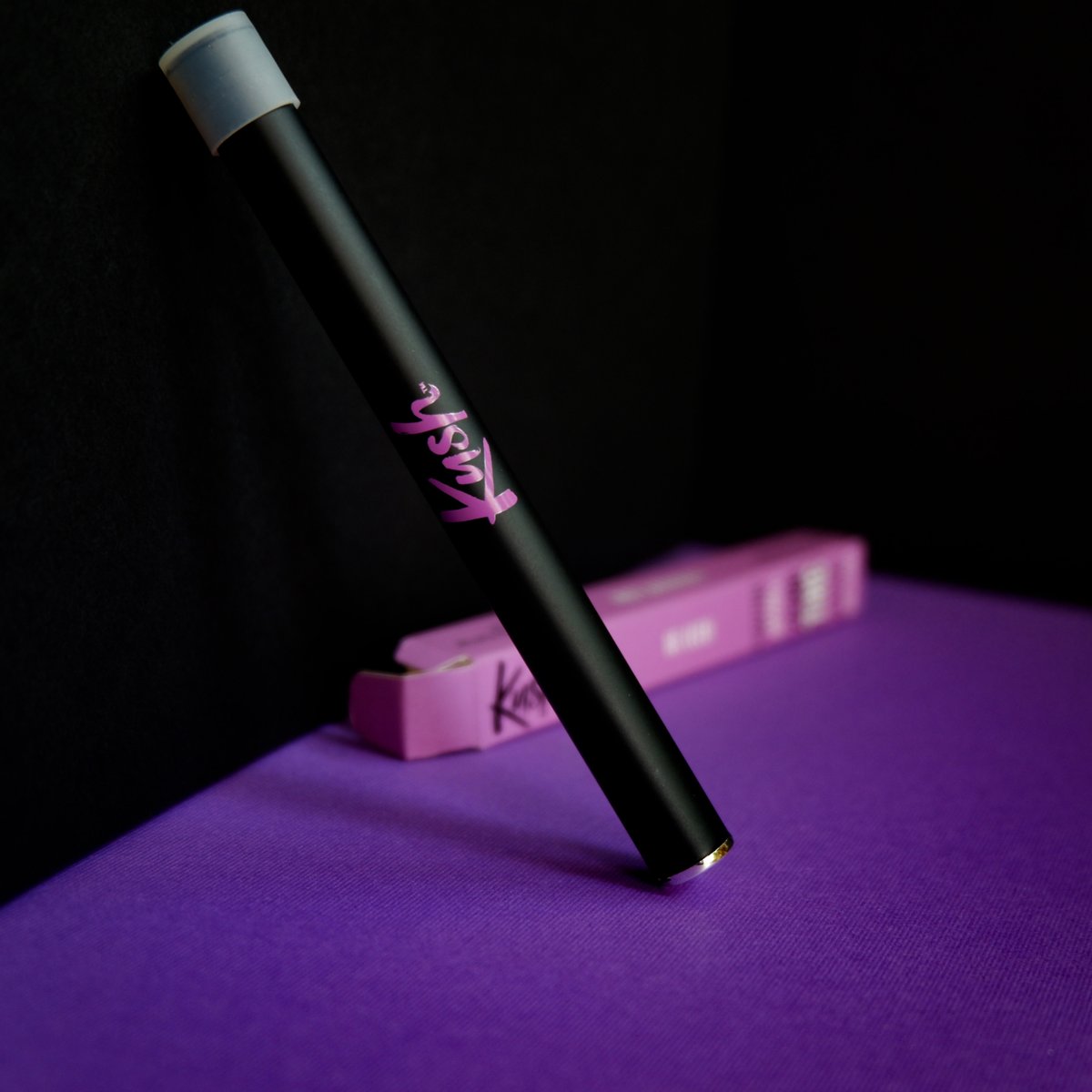 KushVapeCBD's tweet photo. Channeling our inner retro vibes today.
-
-
-
#vapelife #hempoil #nongmo #stressrelief #hemplife #cbd #naturalpainrelief #hempbasedcbd #allnaturalcbd #vapepen #eurovape #superlemonhaze #OGKush https://t.co/lj9e51JzzS