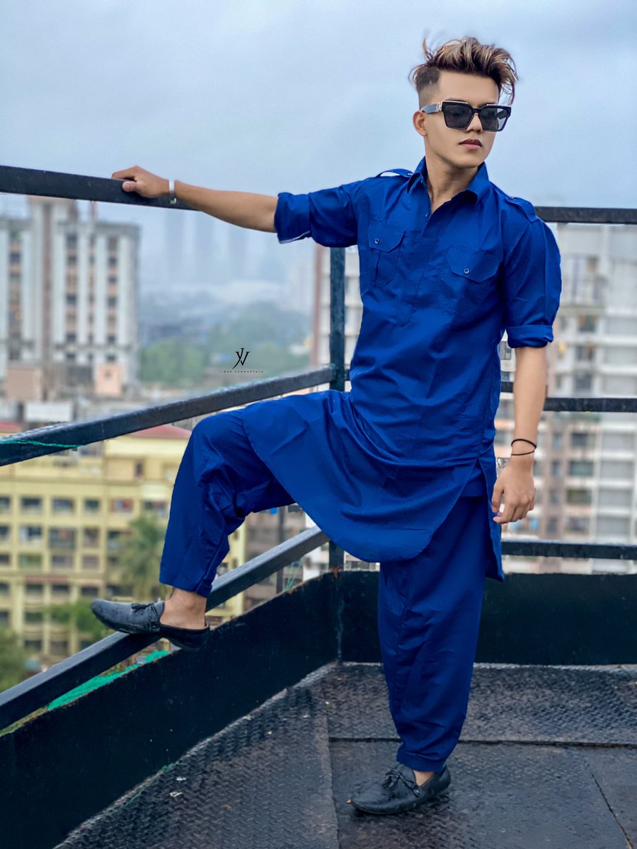 _riyaz_aly's tweet photo. Hi Guys, I’m on twitter now. Follow me. #KurtaPajama #RiyazAly https://t.co/SG38VJRr3I