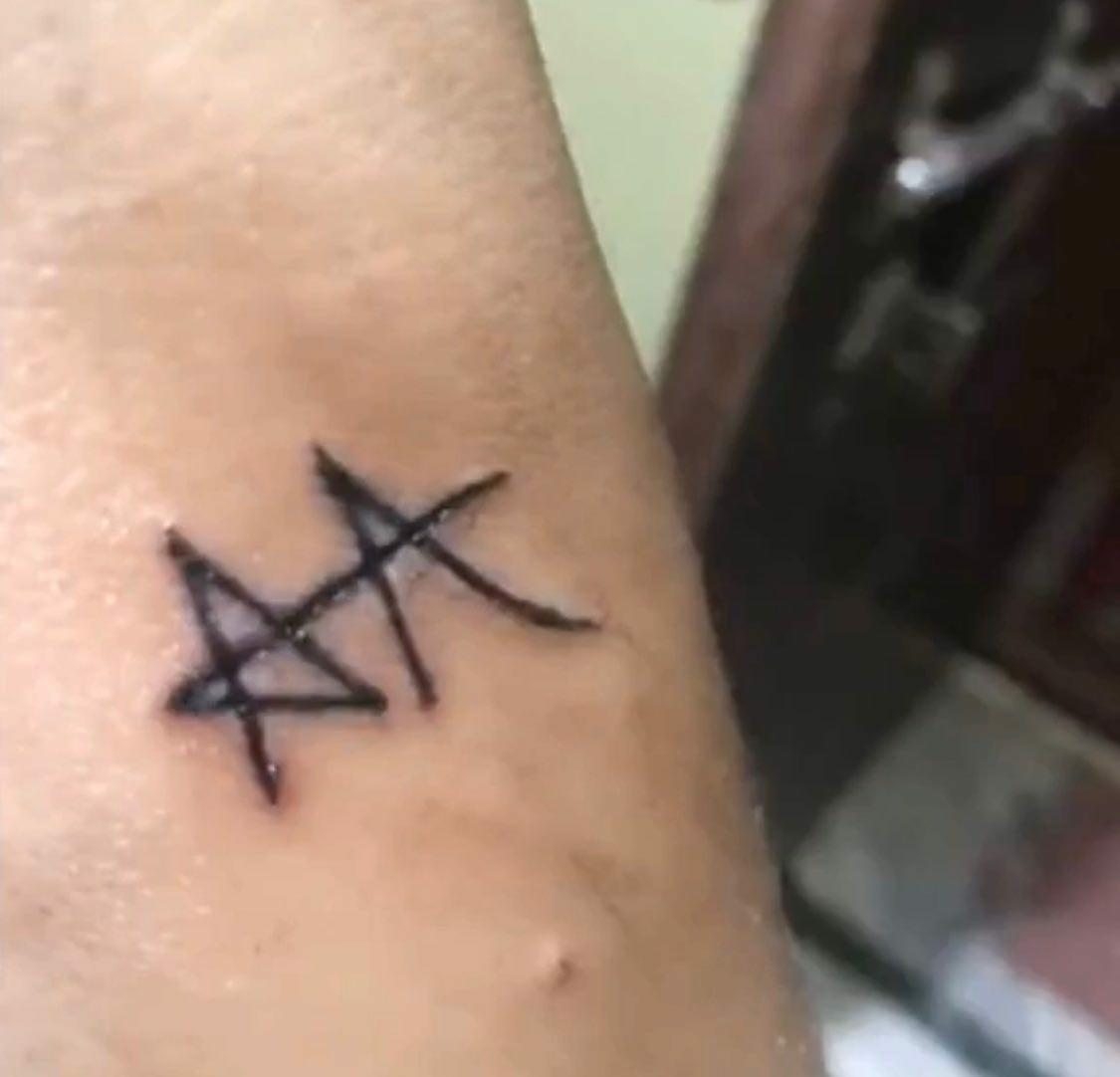 Team Alluarjun  on Twitter My office frnd tattoo of AA sign  Amma  Nana AlluArjun  Nxt level fanisms  crazy ka baap alluarjun  httpstcovlzrE49gAG  Twitter