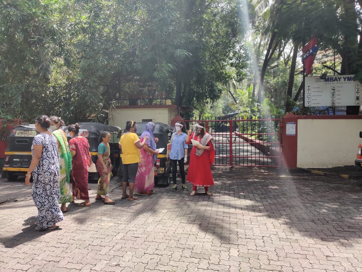 RahoolNKanal's tweet image. Thank you @AUThackeray ji for always being there and insipiring us... 
People facing barriers to obtain Menstrual hygiene supplies. Just small way to do our bit and support girls and women #bks citizens group in association with #padsquad and #iluvmumbai foundation did