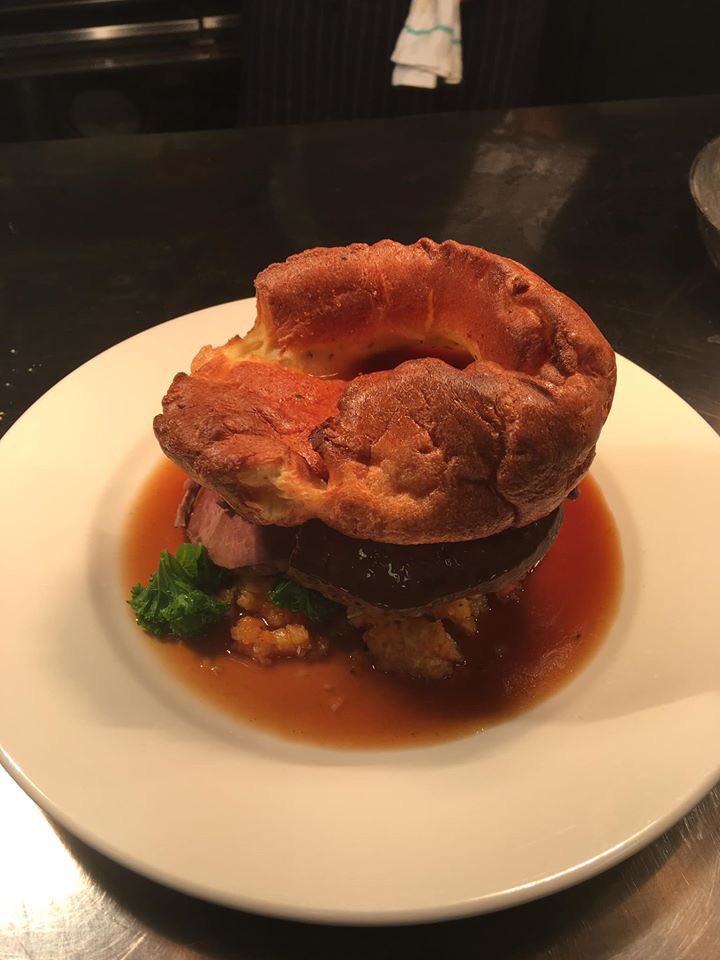 TheOldSpring's tweet image. Who’s woken up starving?

Save yourself for a delicious Sunday Roast at The Old Spring.

Book today or tomorrow morning online for Sunday lunch.

The Cambridge way to fix all hungry bellies 😍

Book online now at theoldspring.co.uk/visiting-durin…

#Cambridge #pub #Food #Sunday  #restaurant