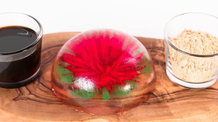 Cutest_Account's tweet photo. #RainDropCake #Japan https://t.co/URGJx250yP