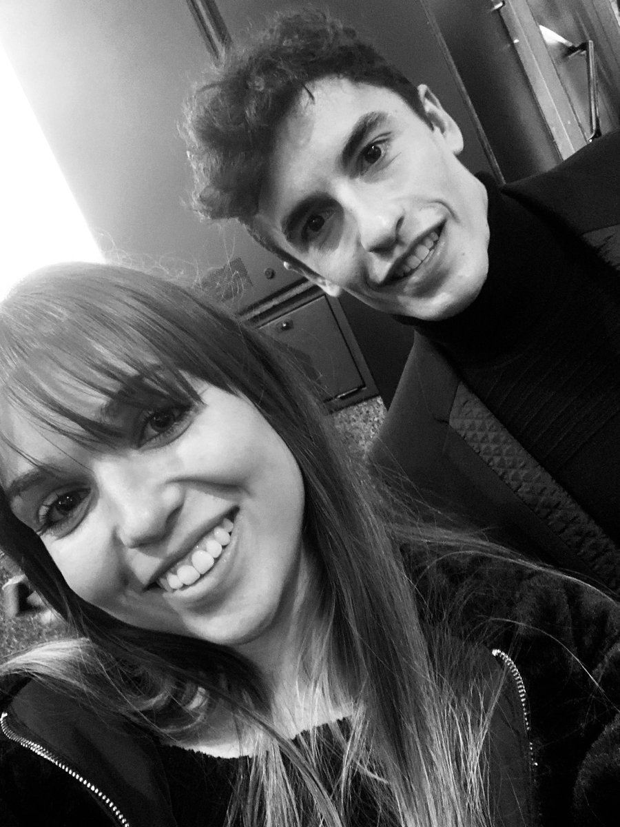 zuriur10's tweet photo. Eres increíble, eres el mejor. Volverás más fuerte que nunca. Siempre contigo @marcmarquez93 #MM93 #Gas93 #10Together93 #MotoGP ✊🏼✊🏼💨 https://t.co/kOMm5CQLRv