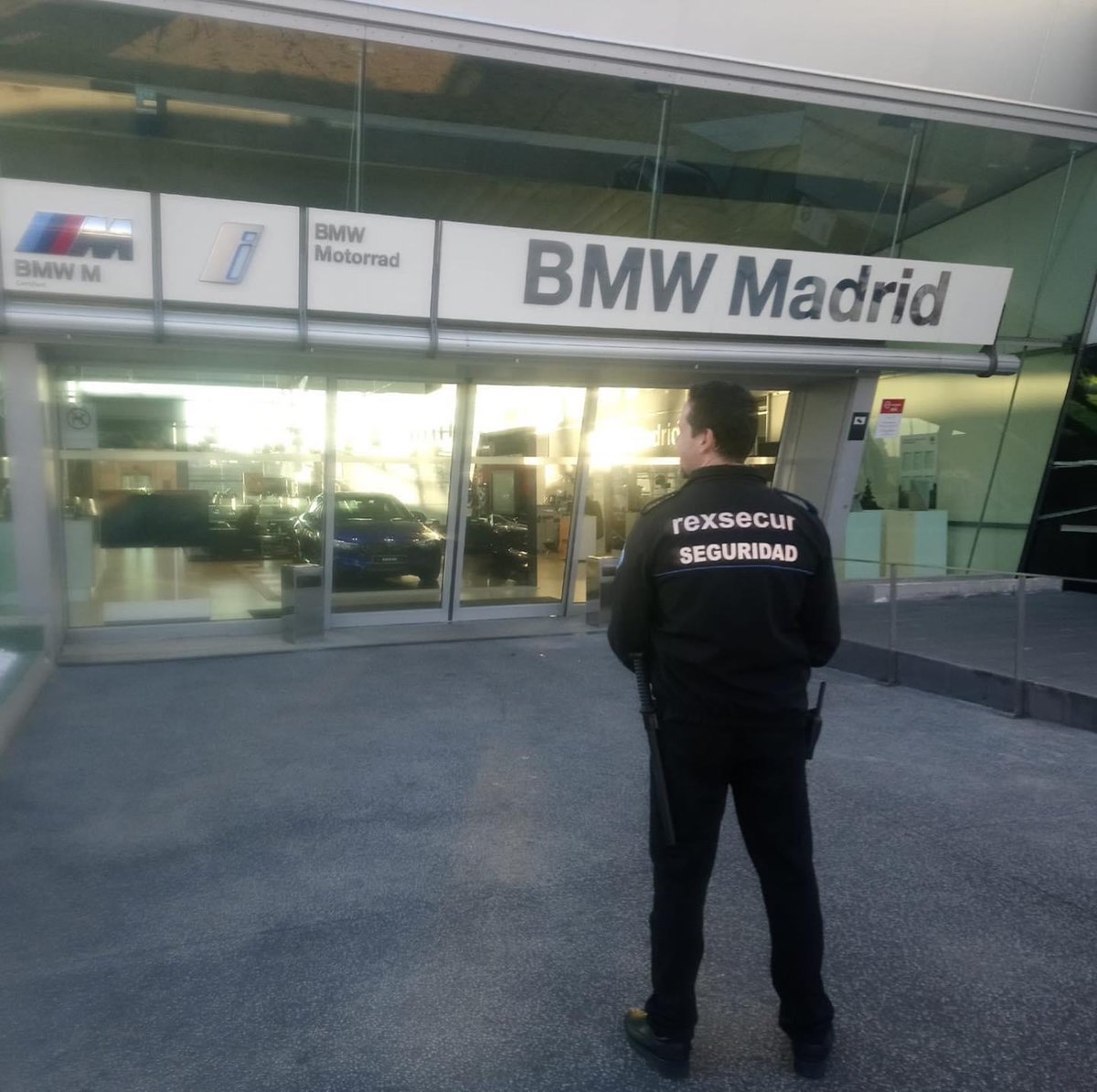 rexsecur's tweet photo. #REXSECURSEGURIDAD
Control de Accesos a Edificios e Instalaciones.
Servicio de respuesta ante alarmas.
Servicio de vigilancia en centros comerciales.
Servicio de vigilancia con rayos X.
Centro de Control y Respuesta 24/7 y rondas discontinuas.
https://t.co/J9aTSL3RUg
#rexsecur https://t.co/ZGzTibpSjN