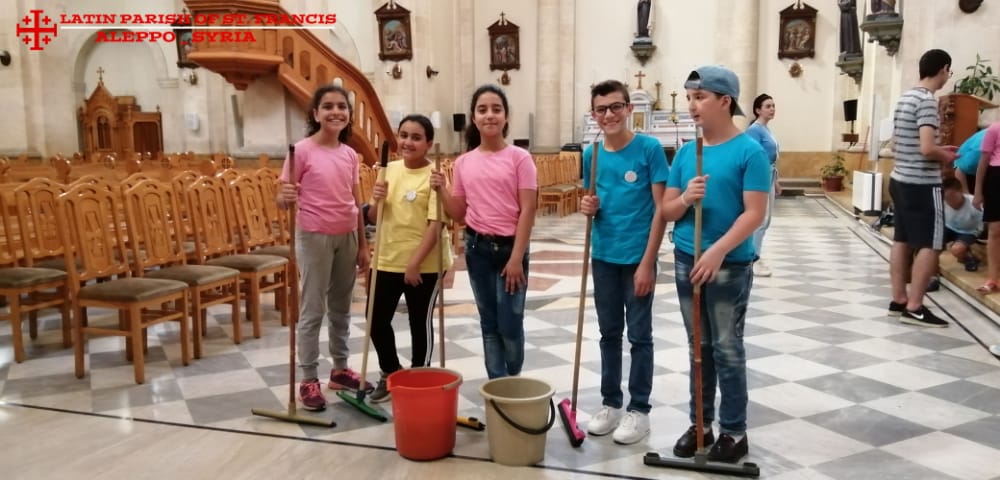 LatinParish's tweet photo. JOY of service...Joy radiated in the eyes of our children and they managed to bring it to others … #Oratory2020 #LatinParish #Aleppo #Syria https://t.co/0b8mTydTGn https://t.co/XBm2dtuDLS
