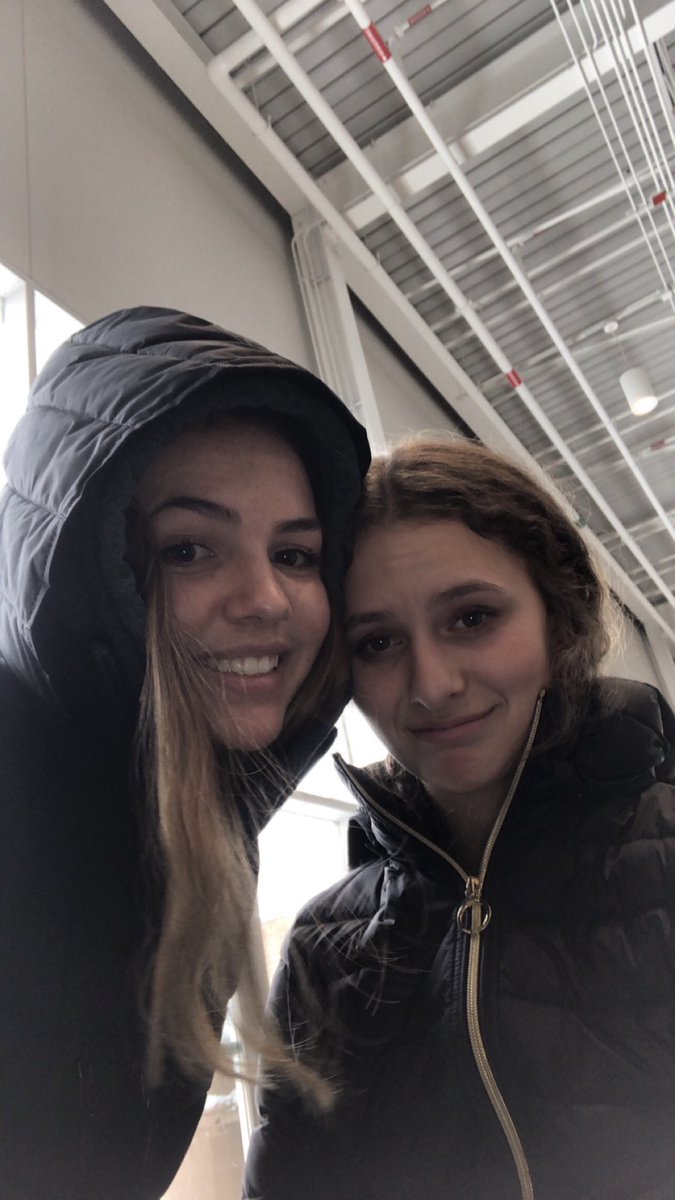 serena_bugli's tweet photo. happy birthday klo! thank u for being the best taco bell buddy. hope you have the best day...love you klo klo!!❤️🎉🥳 https://t.co/ILA2GYcz8k