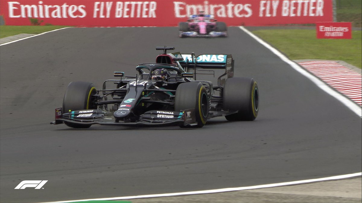 F1's tweet photo. LAP 55/70

📻 "This tyre doesn't feel good"

Hamilton (P1) is 22 seconds ahead of Verstappen (P2) - as Mercedes weigh up another stop for the champ 🤔

#HungarianGP 🇭🇺 #F1 https://t.co/a9n9DU7zt9