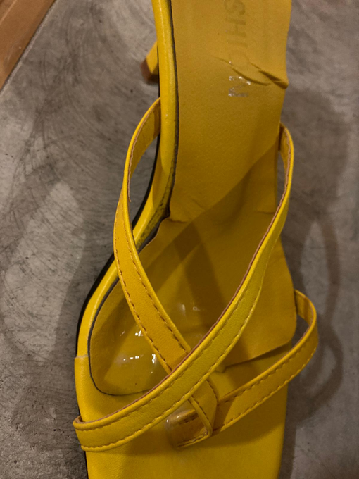 反應很好..來第2彈 那天晚上其實射了2雙..另外一雙也是很棒 黃色這對其實太爽了  #扫楼 #恋足 #打胶  #原味 #射鞋 #Cumshoes #射平底鞋 #Cumflats #掃樓 #洗樓 https://t<a href="/tag/%E6%89%AB%E6%A5%BC"class="tags">#扫楼</a><a href="/tag/%E5%8E%9F%E5%91%B3"class="tags"><span>#原味</span></a><a href="/tag/%E6%81%8B%E8%B6%B3"class="tags"><span>#恋足</span></a><a href="/tag/cumshoes"class="tags"><span>#cumshoes</span></a><a href="/tag/%E6%89%93%E8%83%B6"class="tags"><span>#打胶</span></a><a href="/tag/%E5%B0%84%E9%9E%8B"class="tags"><span>#射鞋</span></a><a href="/tag/%E5%B0%84%E5%B9%B3%E5%BA%95%E9%9E%8B"class="tags"><span>#射平底鞋</span></a><a href="/tag/cumflats"class="tags"><span>#cumflats</span></a><a href="/tag/%E6%B4%97%E6%A8%93"class="tags"><span>#洗樓</span></a>