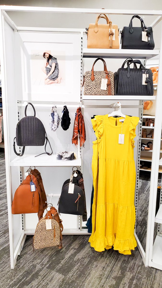 JumokeRivers's tweet photo. Everyone needs a good collection of neutral bags, and yes cheetah is a neutral at #T1474 !
#SummerInspo #UniversalThreads #Refresh https://t.co/hs6piiQJdi